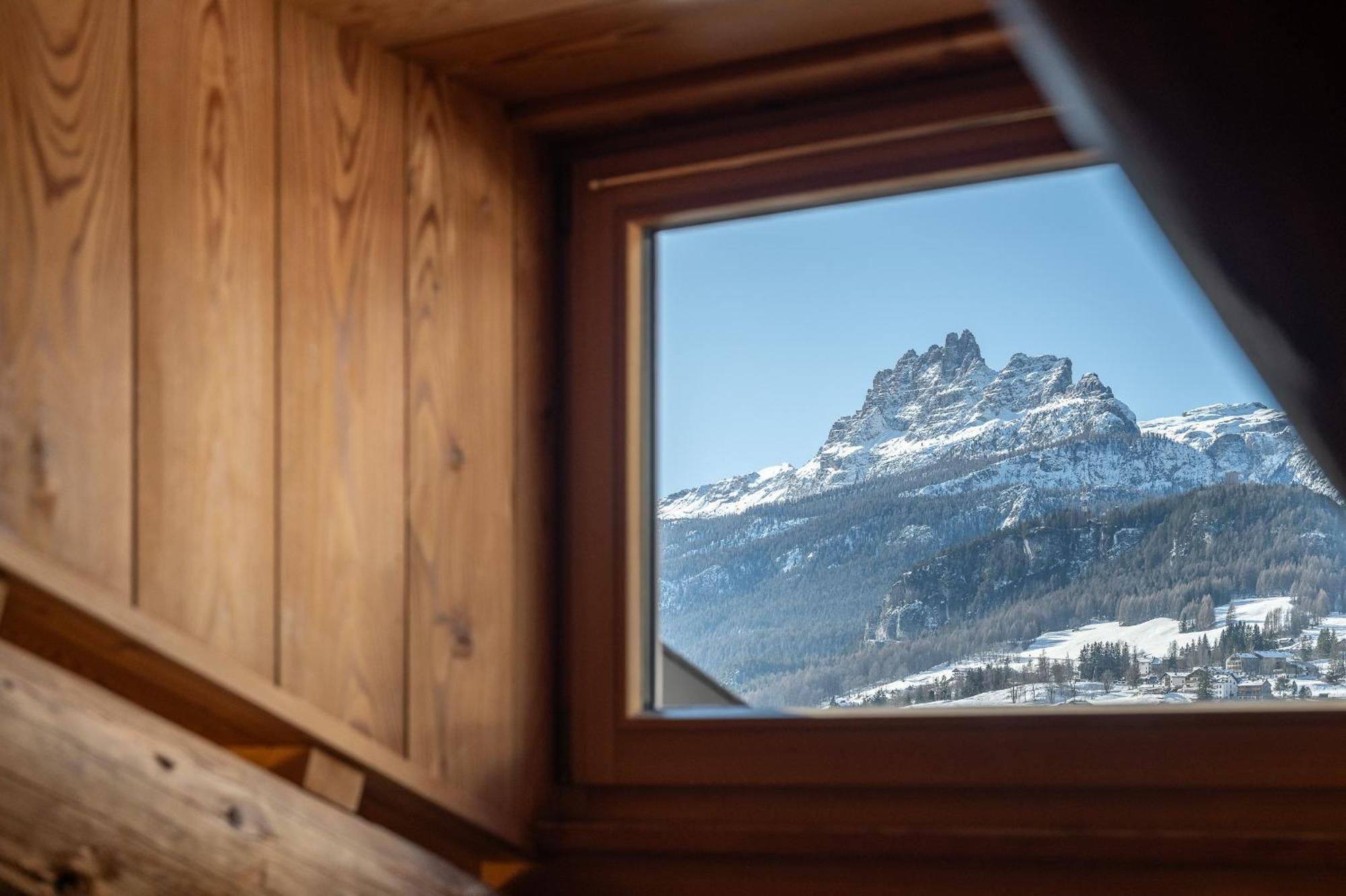 Cortina Lodge Cortina d'Ampezzo Buitenkant foto