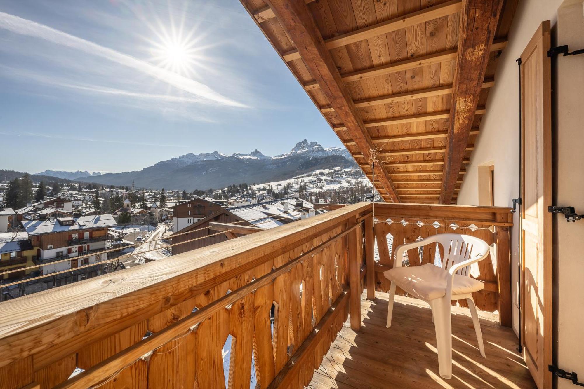 Cortina Lodge Cortina d'Ampezzo Buitenkant foto